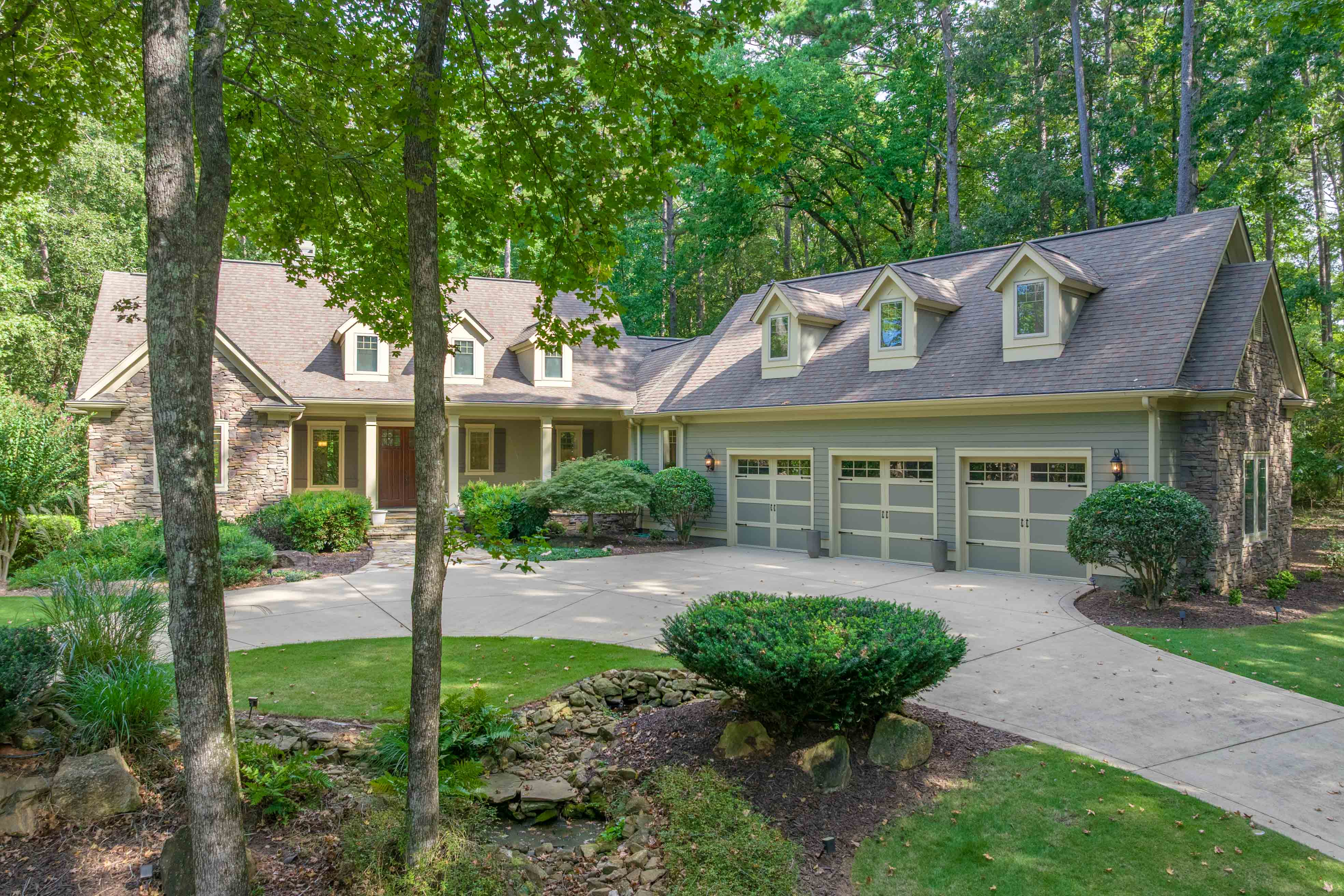 1001 Walton Way image 60